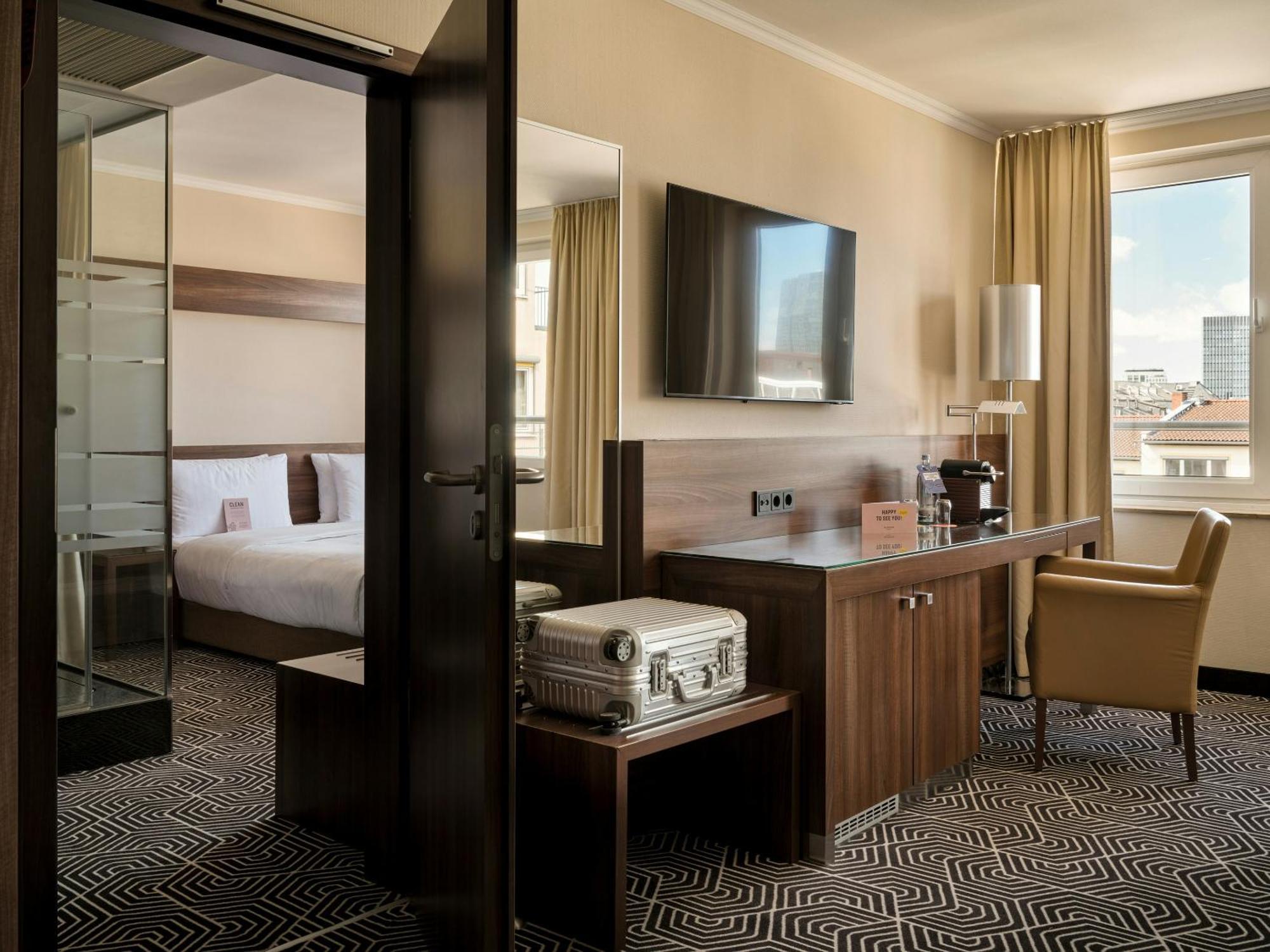 Superior Double or Twin Room City View